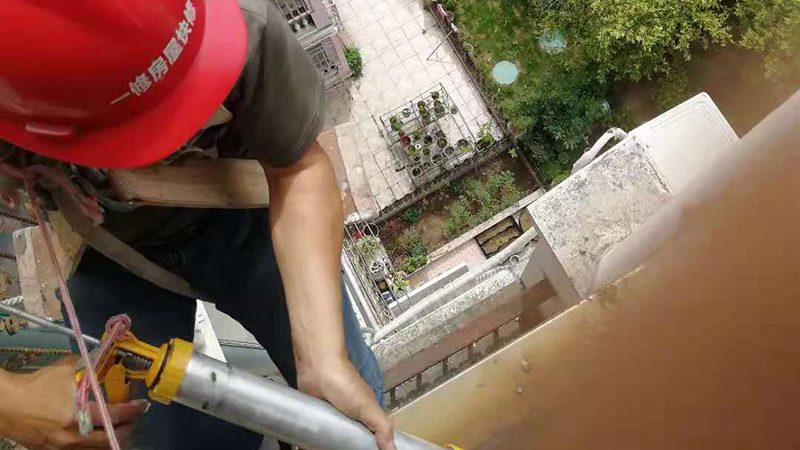 水性聚氨酯防水涂料真假辨析：揭秘识别技巧